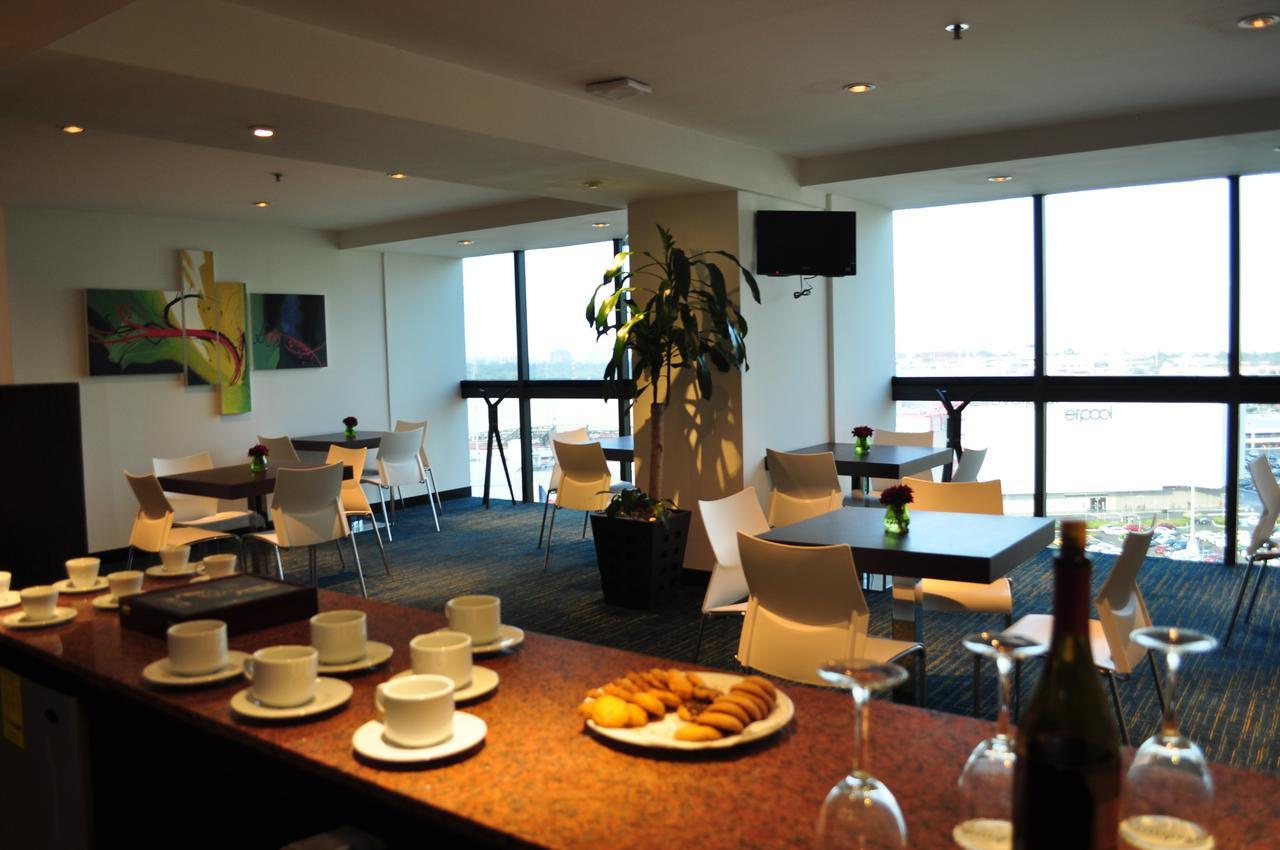 Radisson Paraiso Hotel Cidade do México Exterior foto The lounge at Christchurch International Airport