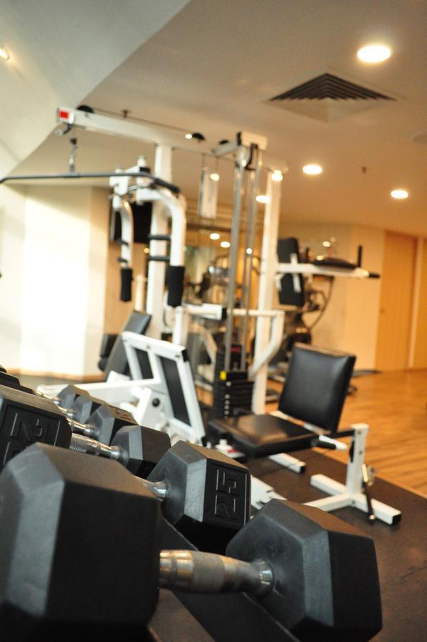 Radisson Paraiso Hotel Cidade do México Exterior foto A gym at a hotel